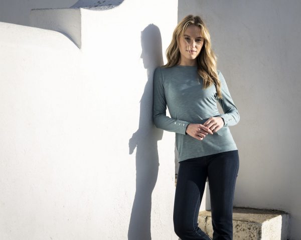 Marble 6401 Classic fit crew neck top with branded button cuff detail - Image 2
