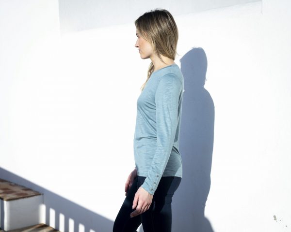 Marble 6401 Classic fit crew neck top with branded button cuff detail - Image 8