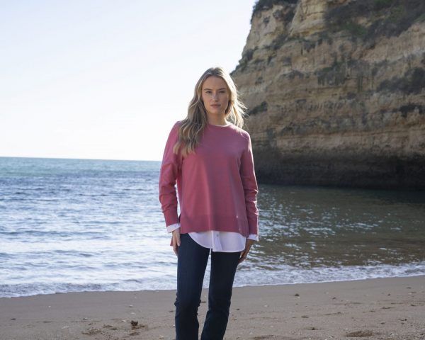 Marble 7530 Relaxed fit round neck sweater with high low hem - Image 4