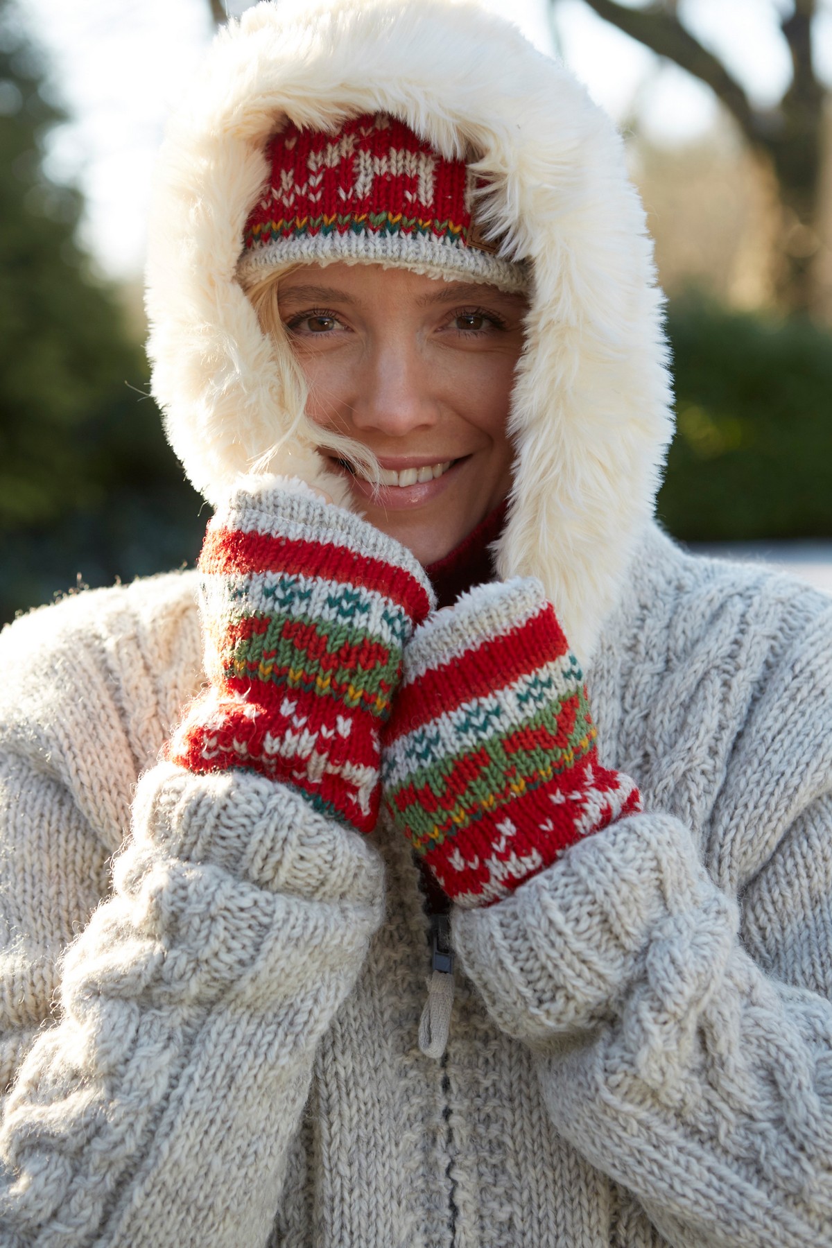 Pachamama Reindeer Christmas Handwarmers - Image 2