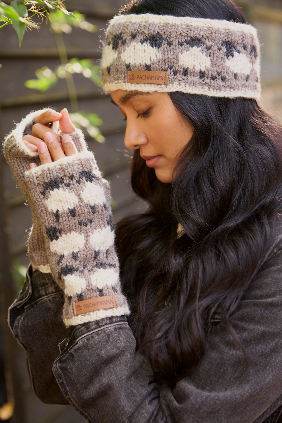 Pachamama Sheep Handwarmers - Merino Wool - Image 3
